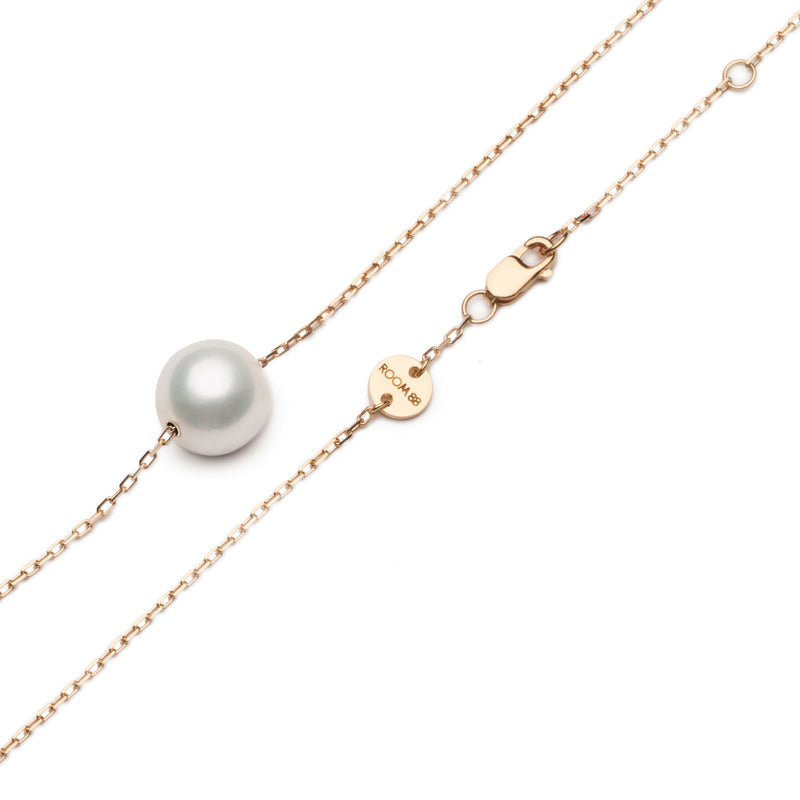 One Pearl necklace